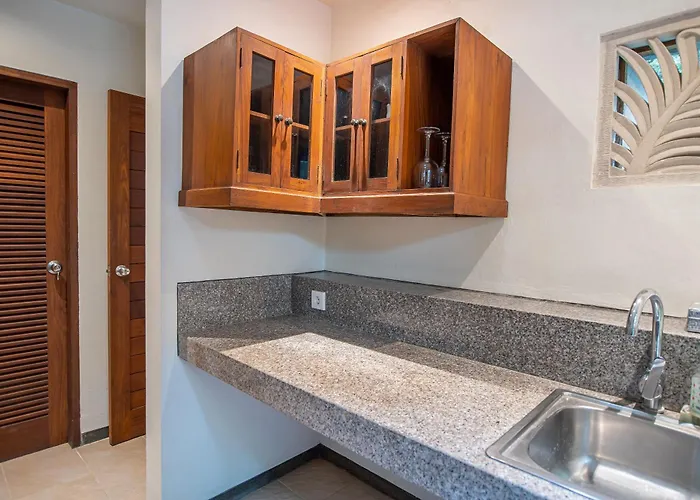 D\'Legon Luxury Villas