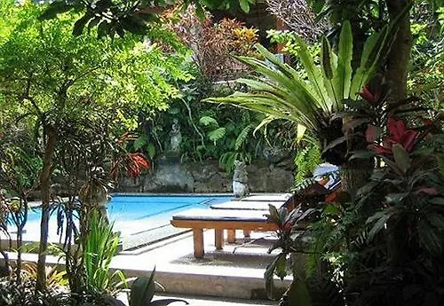 Gusti\'S Garden 2 Guest House