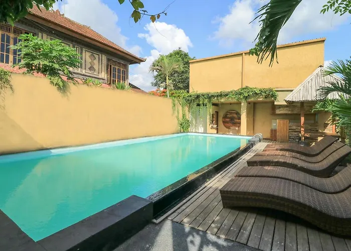 De Dalam Villa Ubud