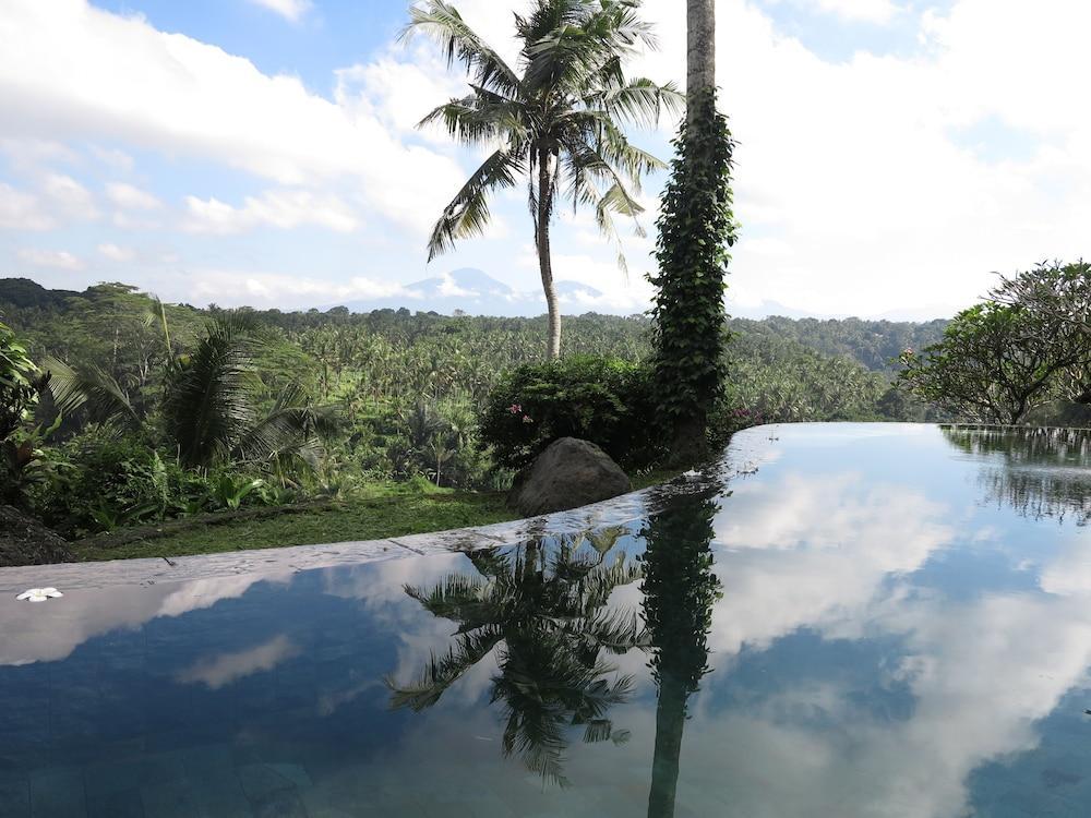 Resort Taman Bebek Bali 4*
