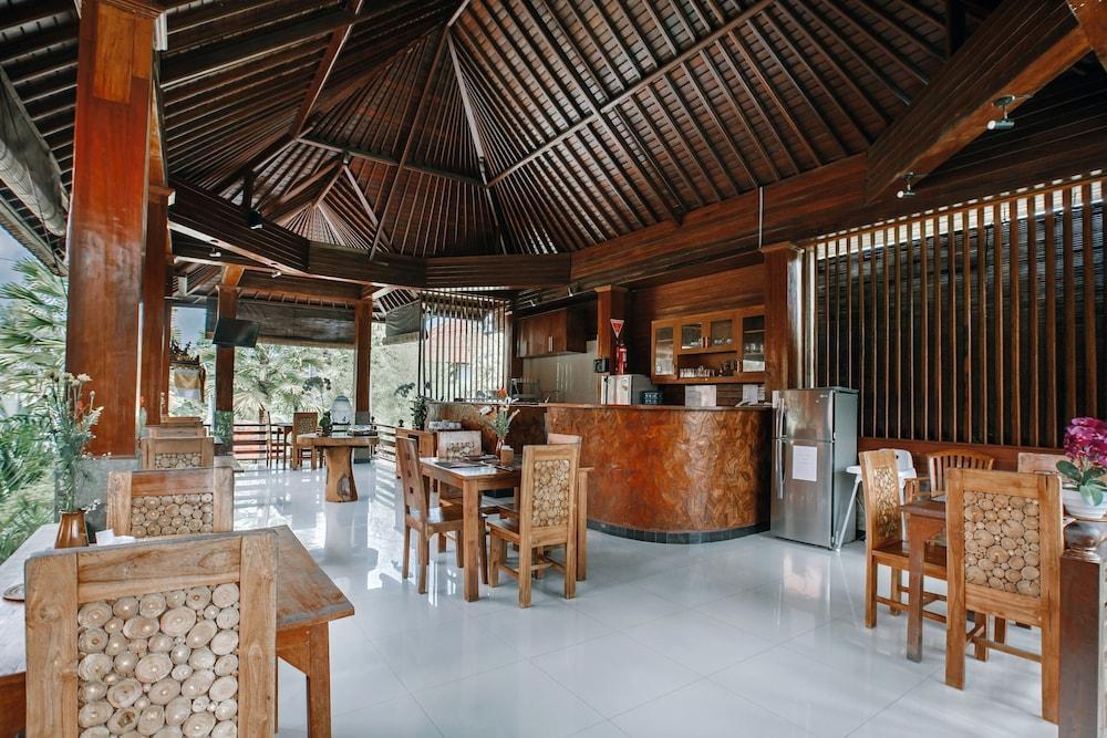 Budhi Ayu And By Mahaputra-chse Certified 3*
