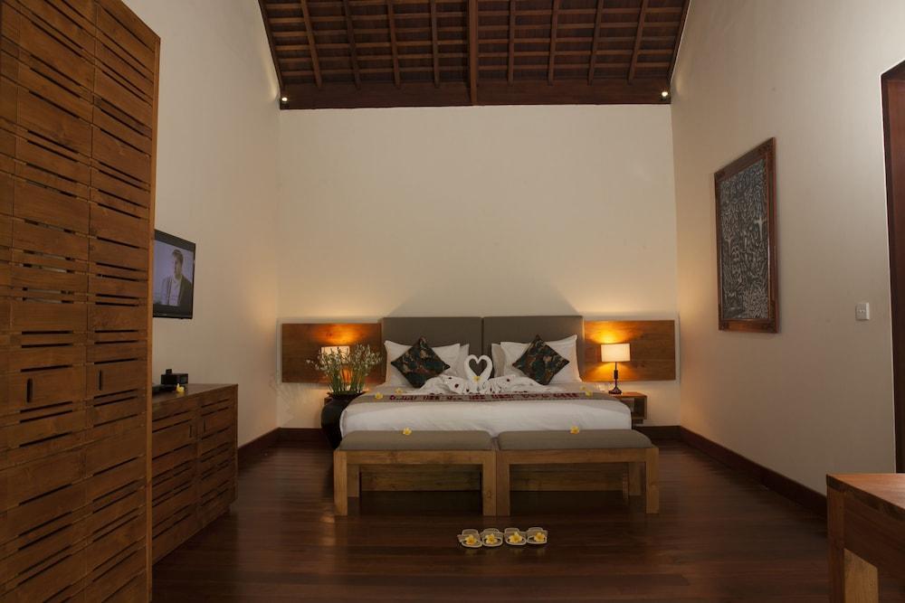 Santun Luxury Private Hotel