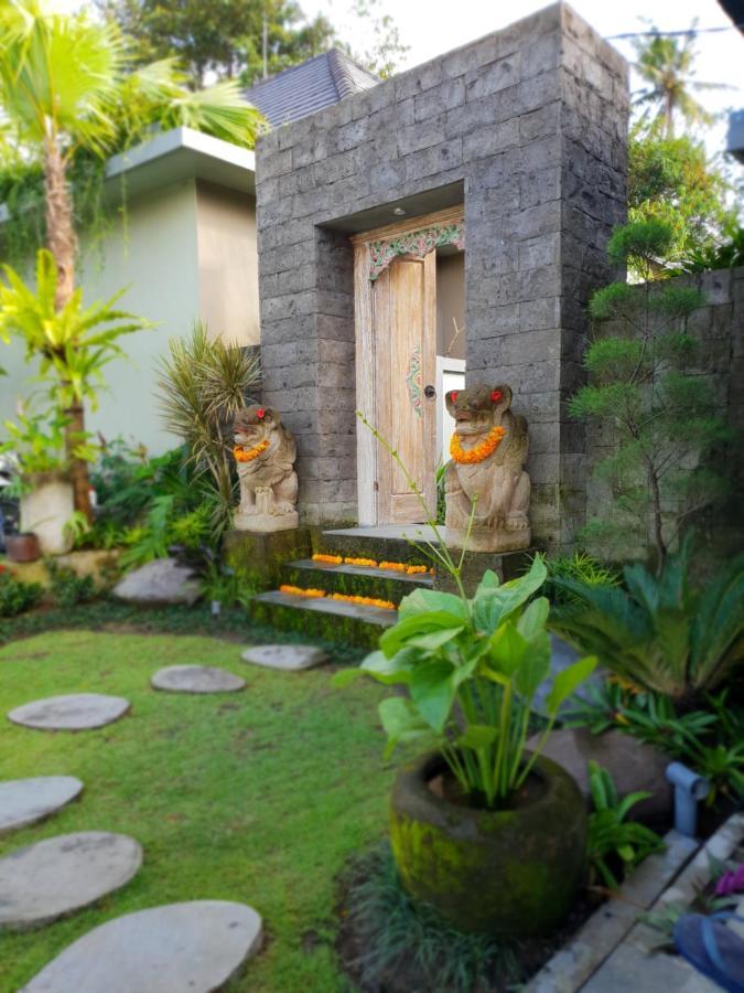 Villa Season