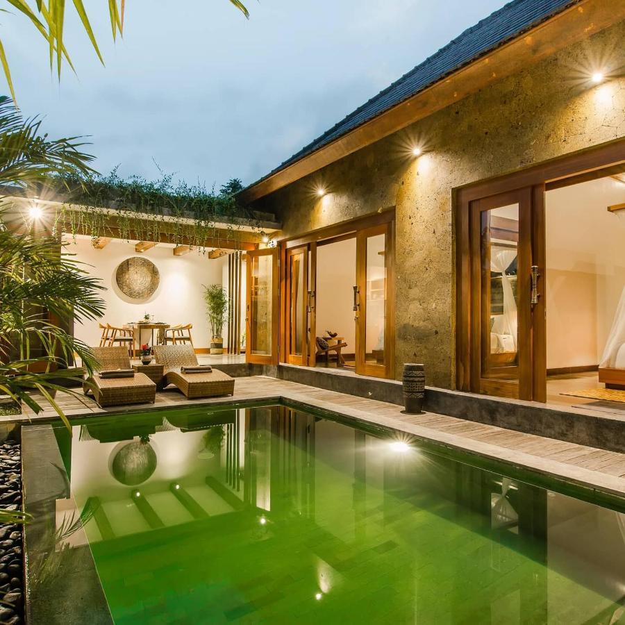 Season * Ubud