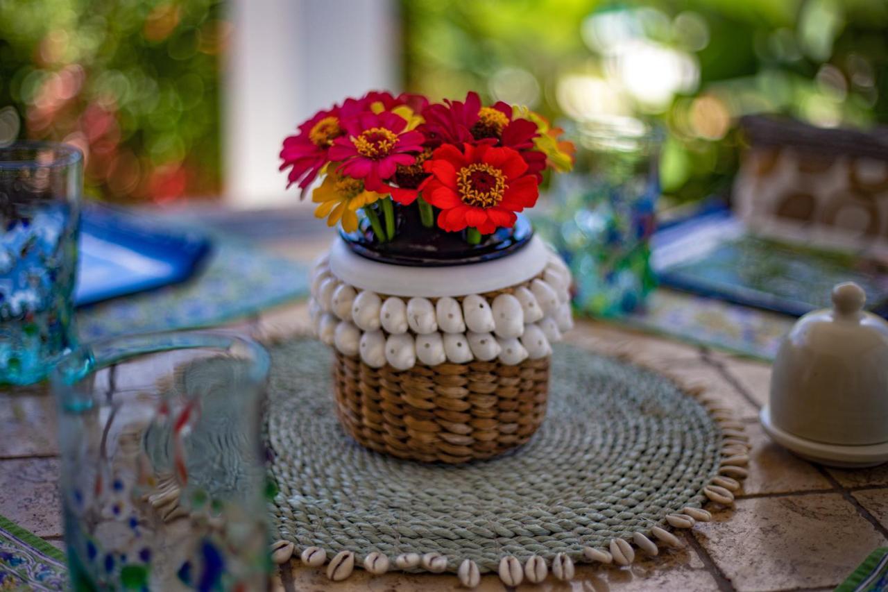 Wake In Paradise And Luxury Lebah Villas Pousada Ubud