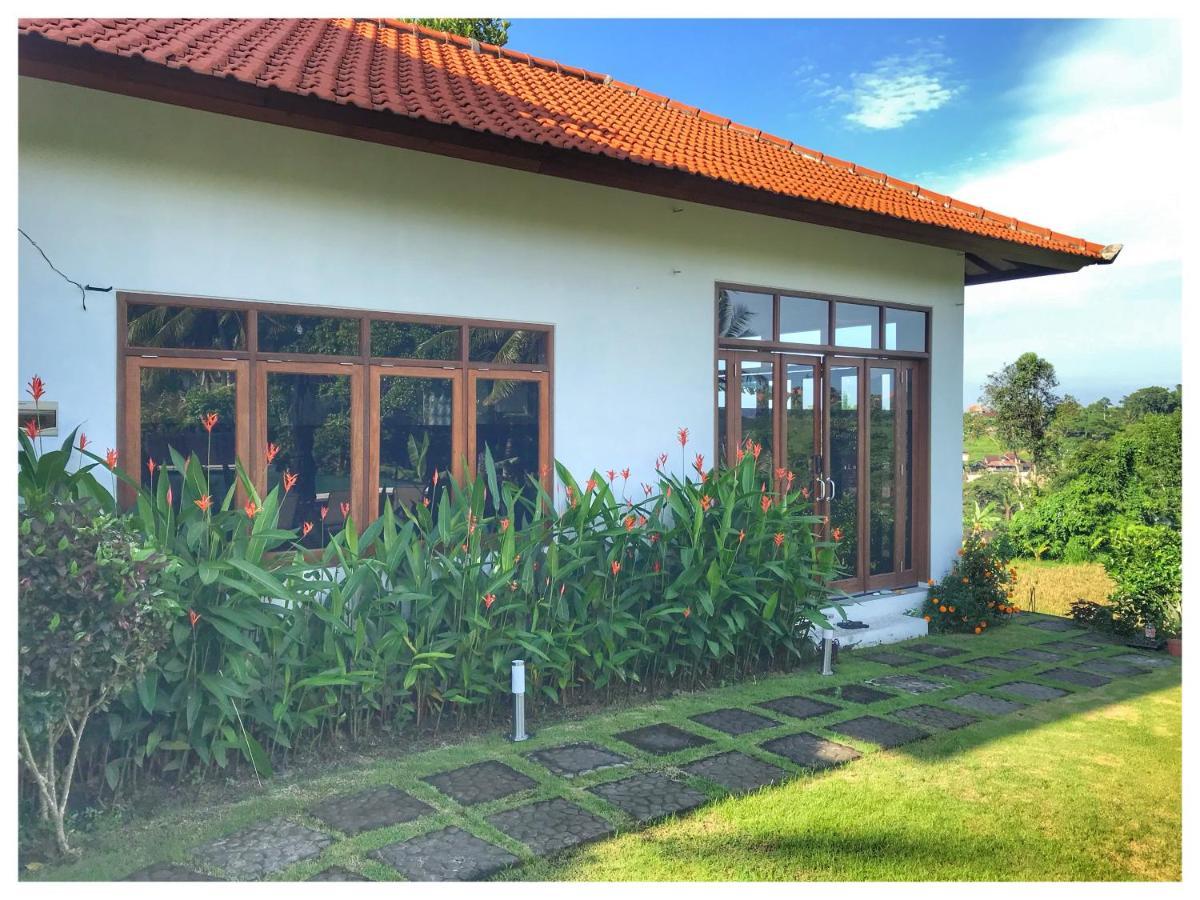 Wake In Paradise And Luxury Lebah Villas