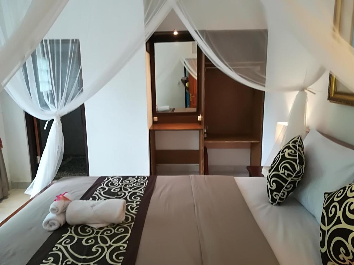Shiva House 3*