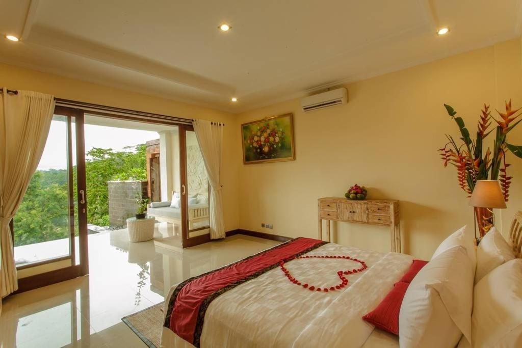 Sayan Terrace 4*