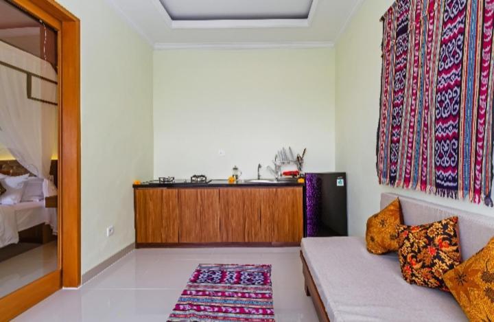 Umah Pink Guest house *