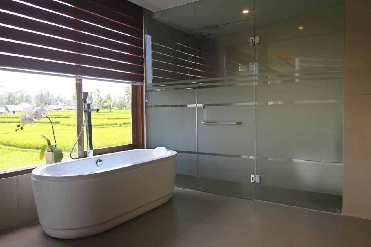 Greenfield Luxury Villa