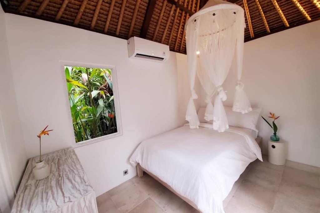 Flower Moon Villa