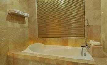 Indira Hotel