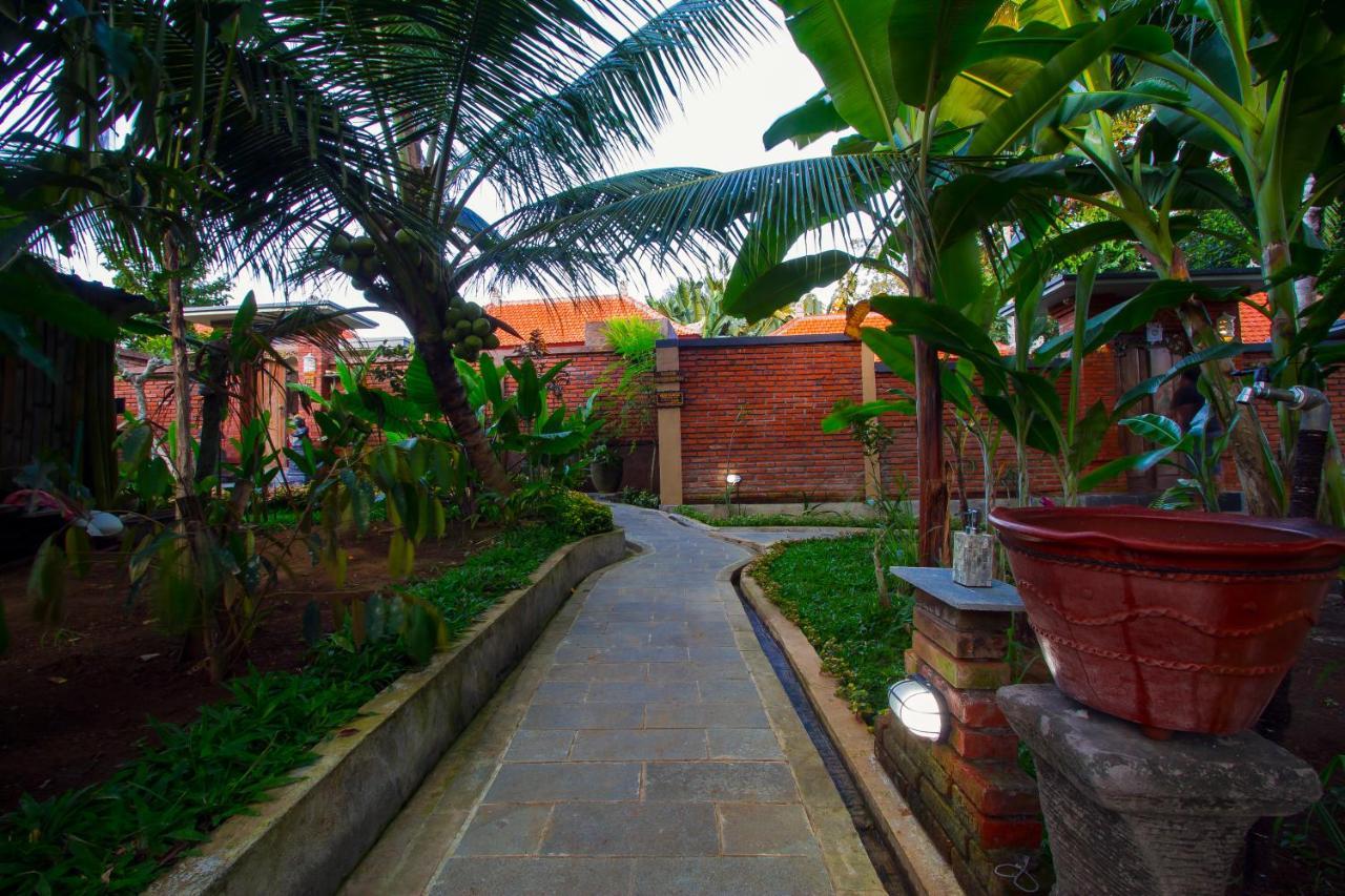 Suarga Mesari Private Pool