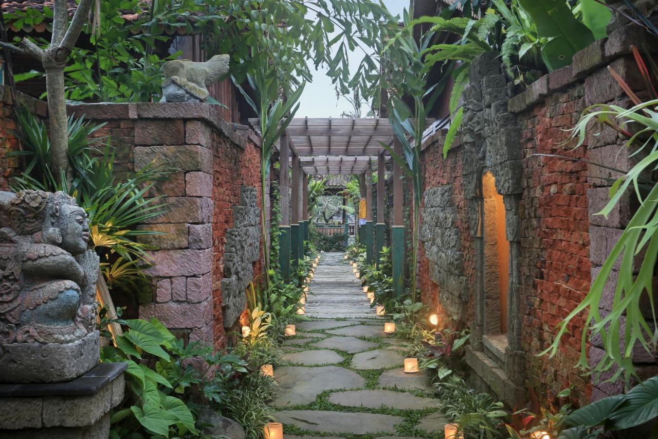 Resort Artist Village By Pramana Watu Kurung 2*