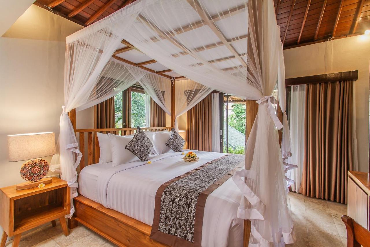 Villa D'junas By Pramana