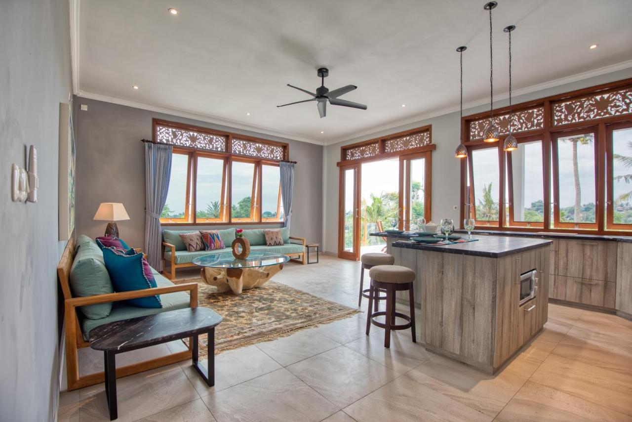 Wake In Paradise And Luxury Lebah Villas Ubud