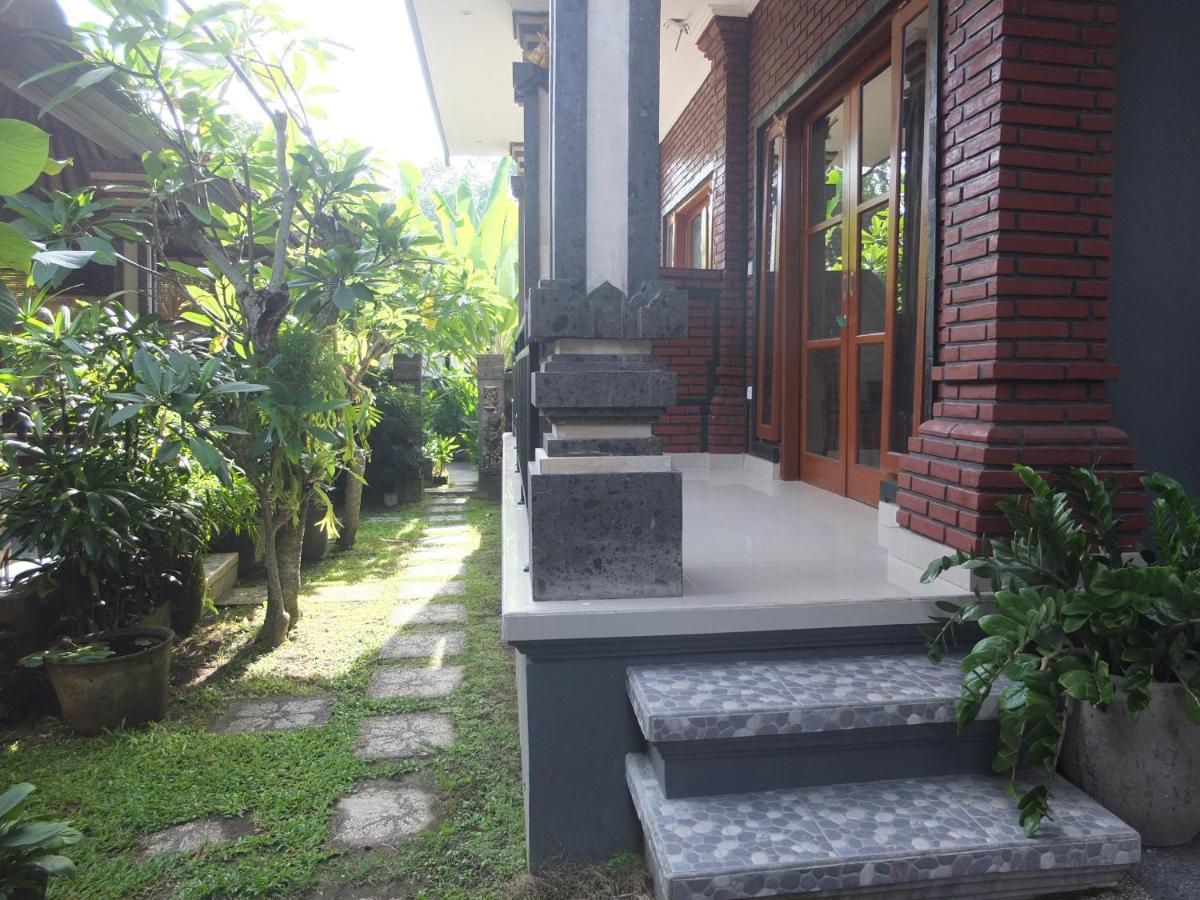 Ojek's