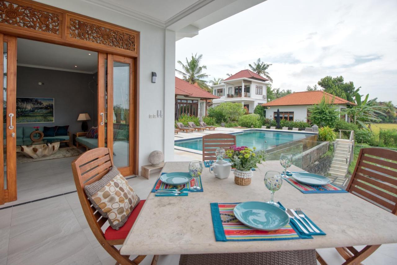 Wake In Paradise And Luxury Lebah Villas *