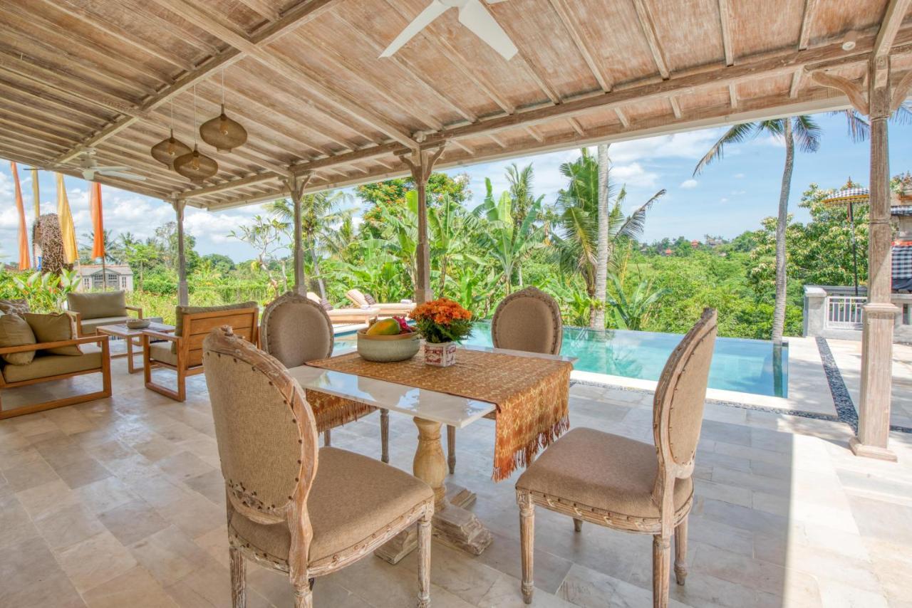 Wake In Paradise And Luxury Lebah Villas Ubud