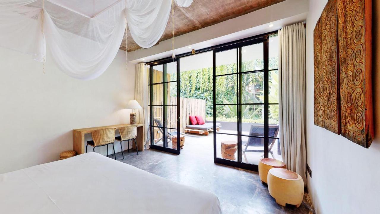 Six Cubes Hotel 4*