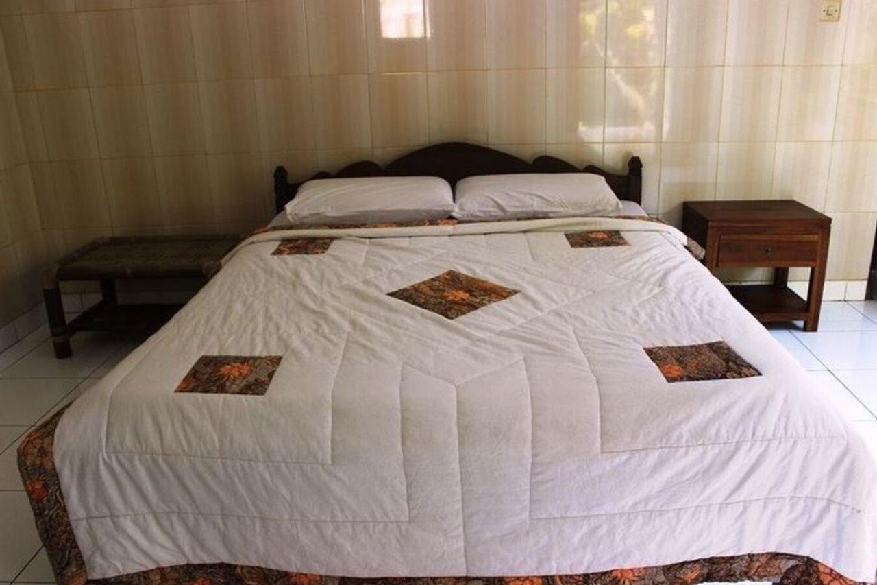 Agung Trisna Guest house *