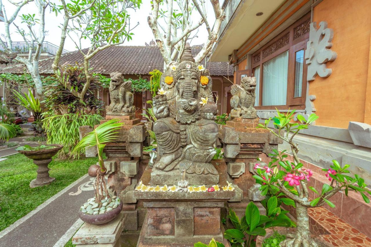Wisma tamu Teba House