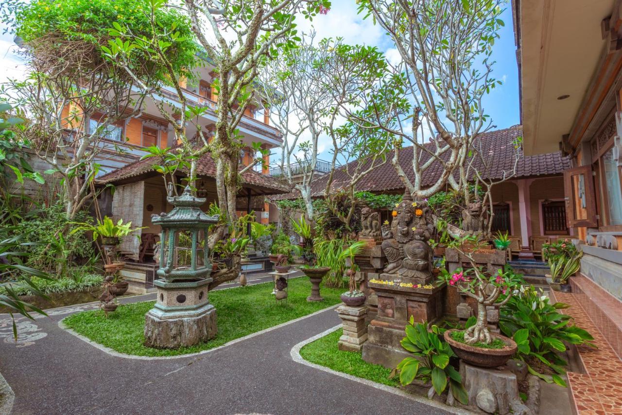 Teba House Wisma tamu