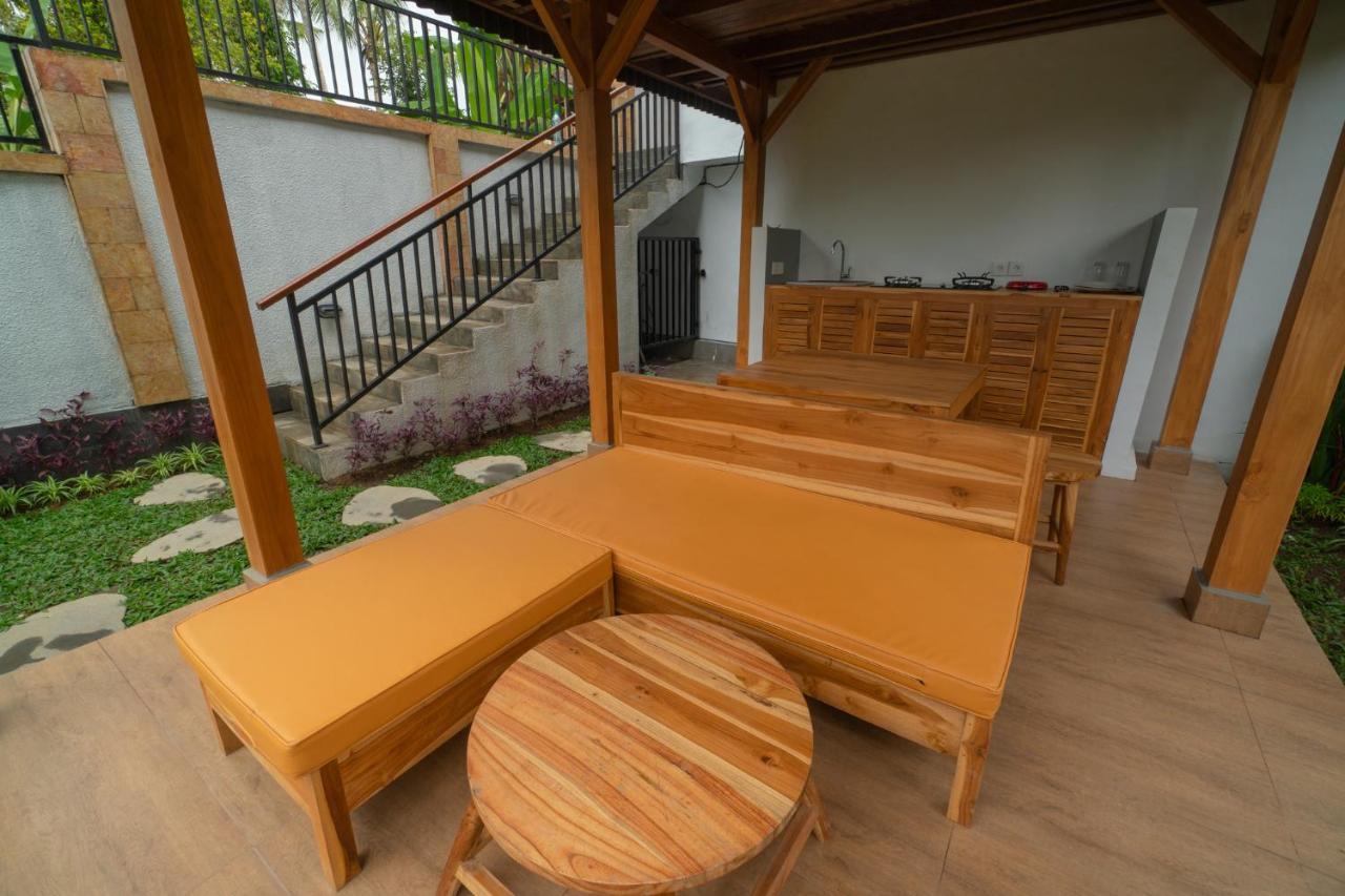 Lodge Pondok Nini Bungalow By Bukit Vista *