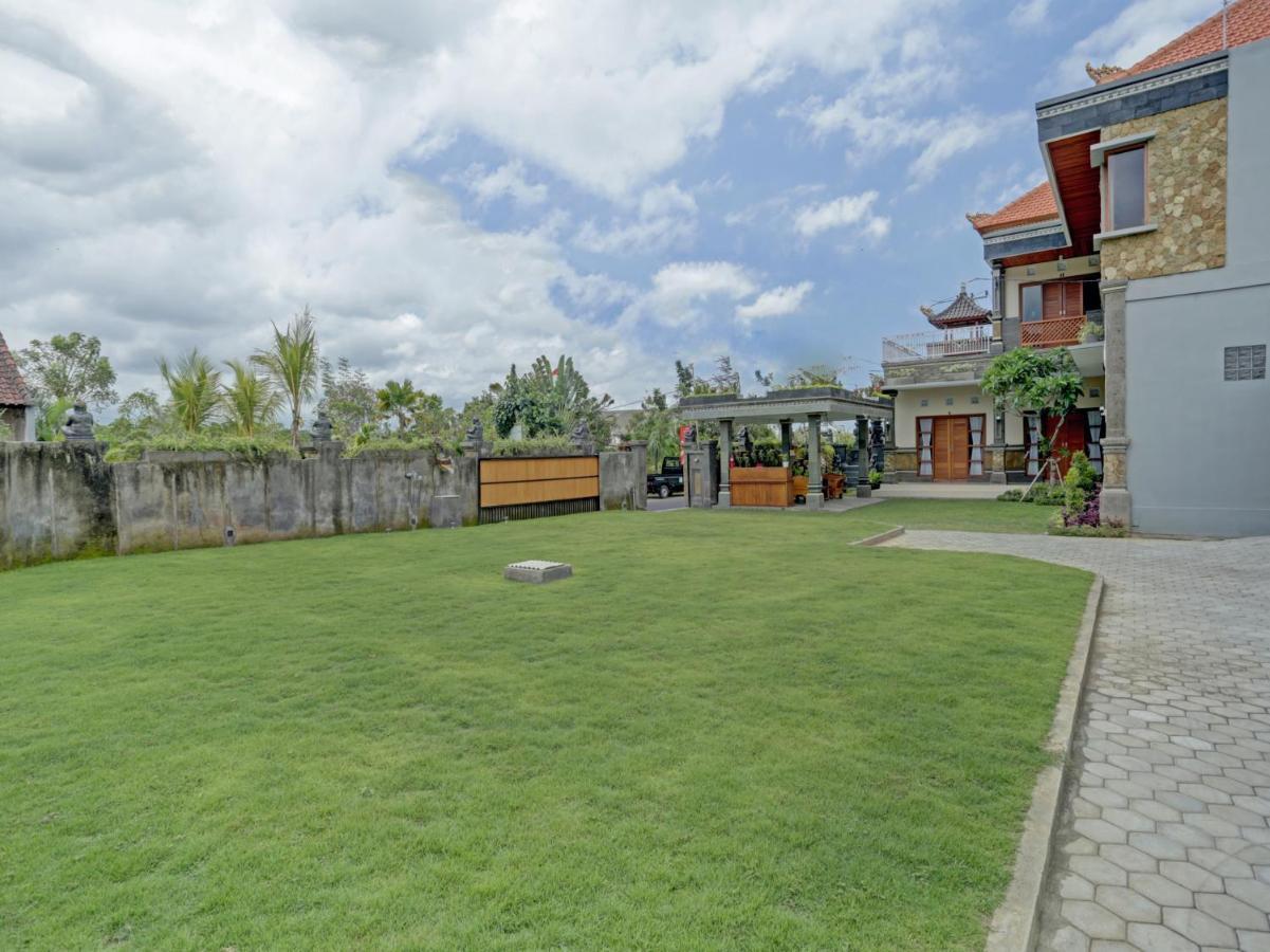 Capital O 90654 Wisata Buana Amerta Hotel