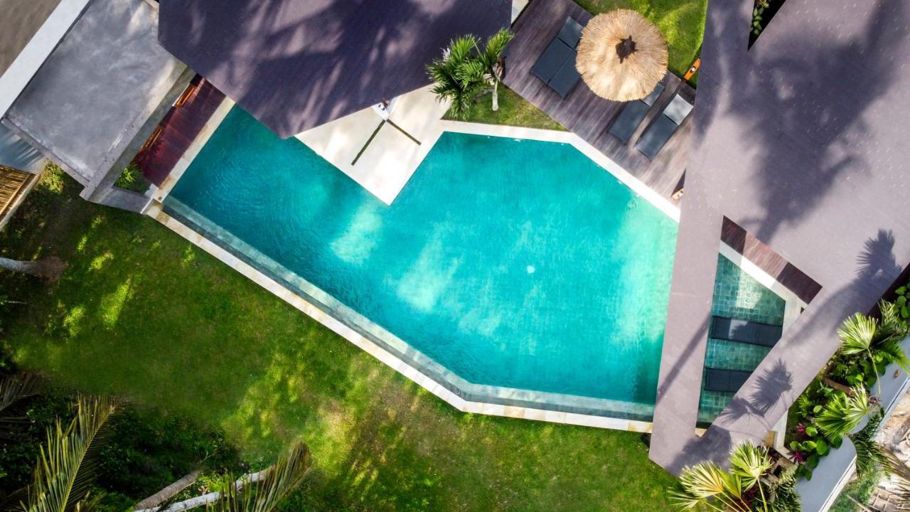 Villa Crazy Roof By Balisuperhost