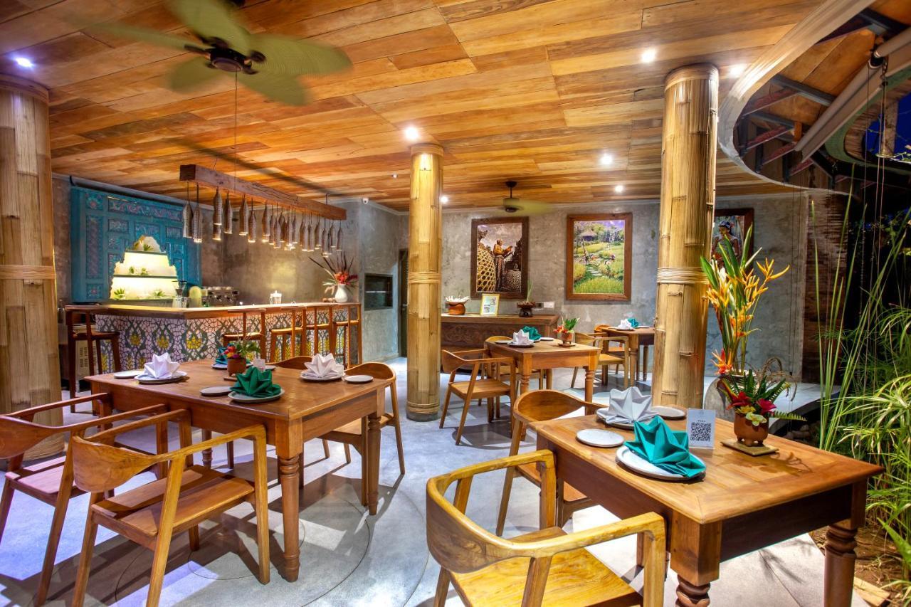 Arya Arkananta & Hotel 4*