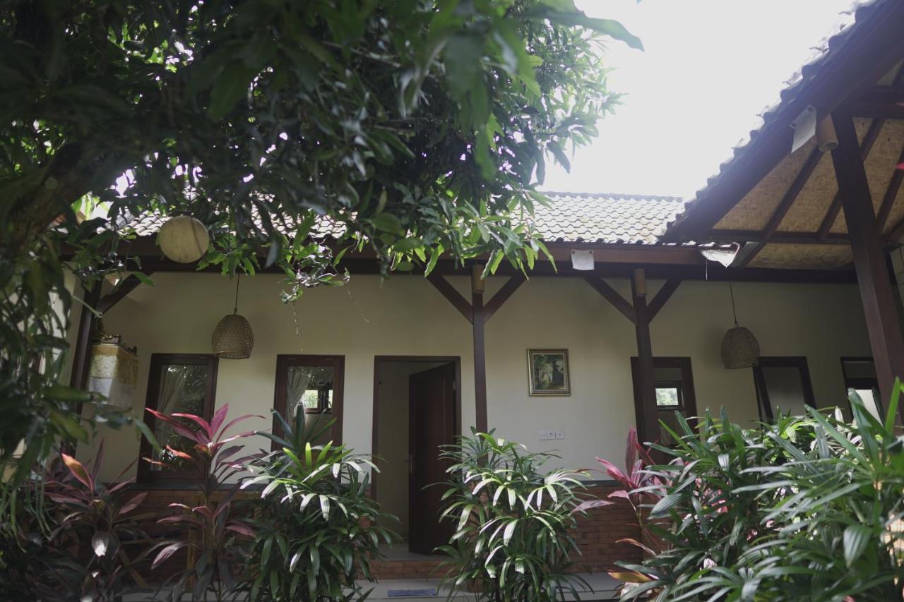 Sahadewa House Guest house