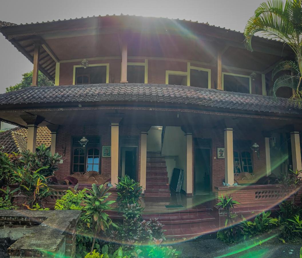 Kajeng Tempat Tidur & Sarapan