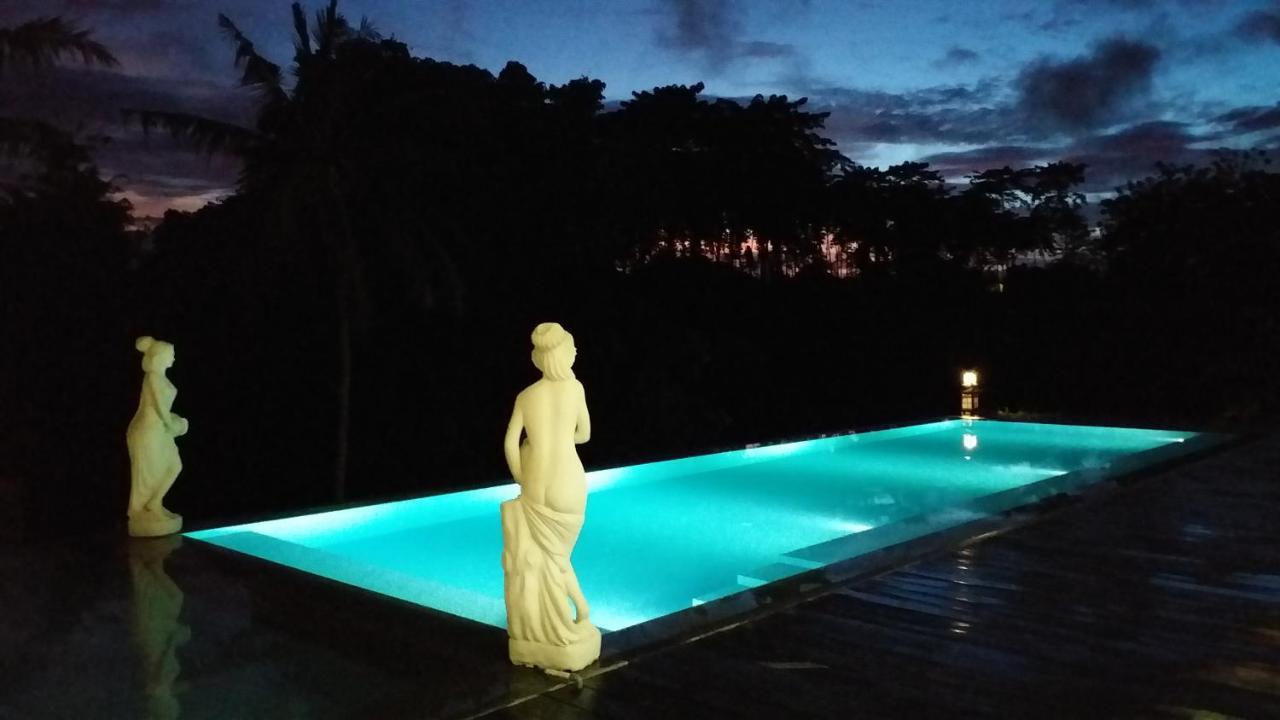 Serenity Private Mas Homestay *