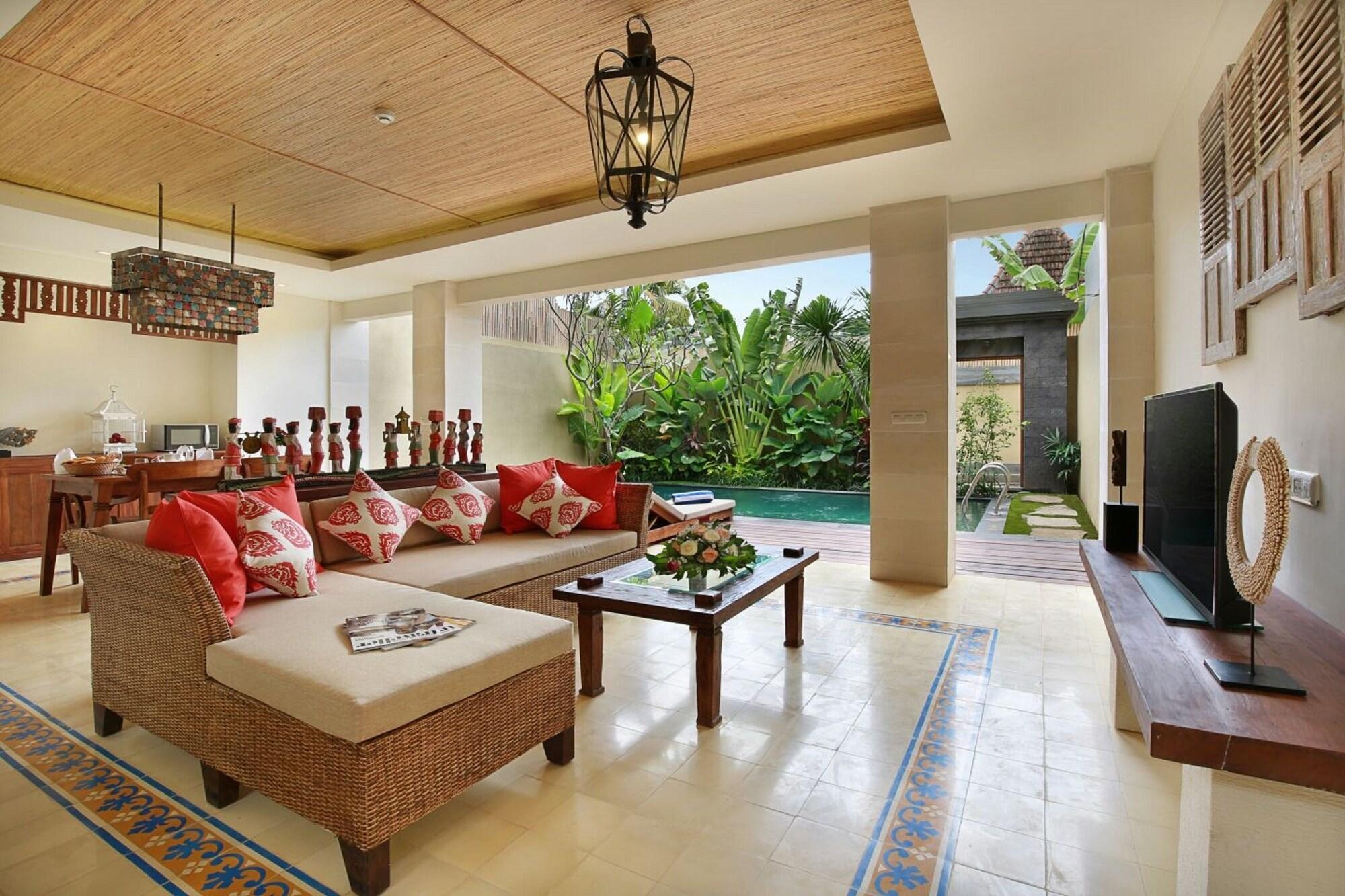 Kamajaya Villas *