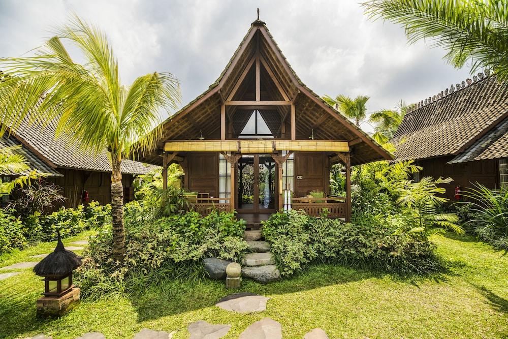 Hotel Adiwana Arya 4*