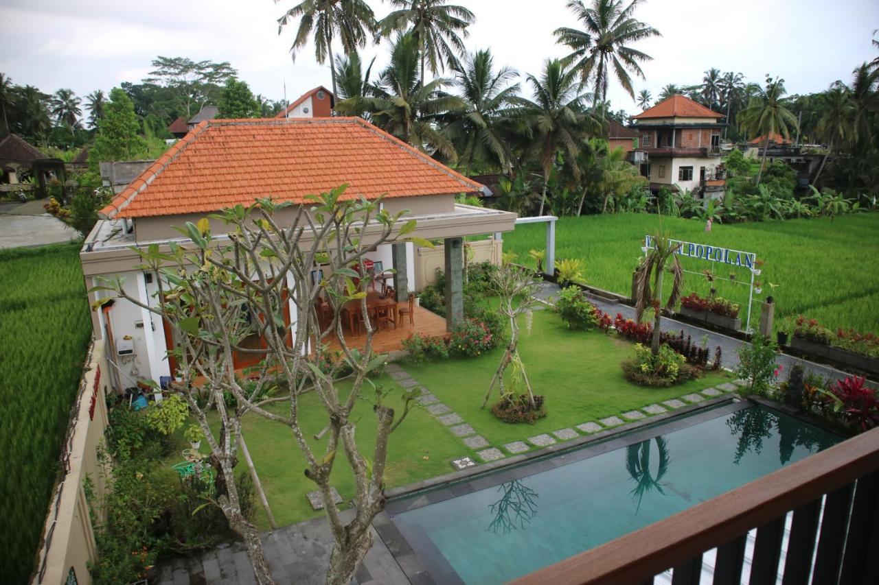 Villa Popolan Homestay *