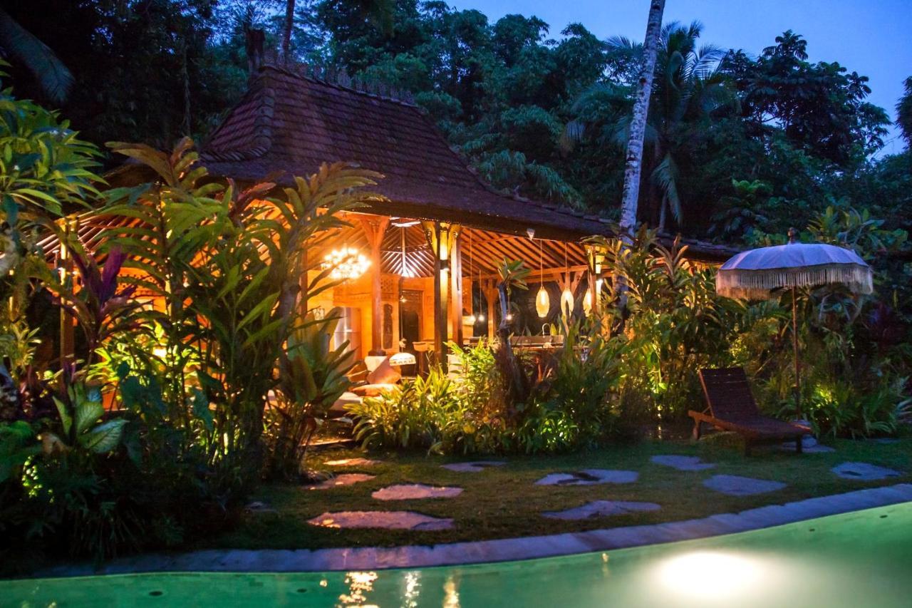 Mahadevi Jungle Retreat Joglo 1