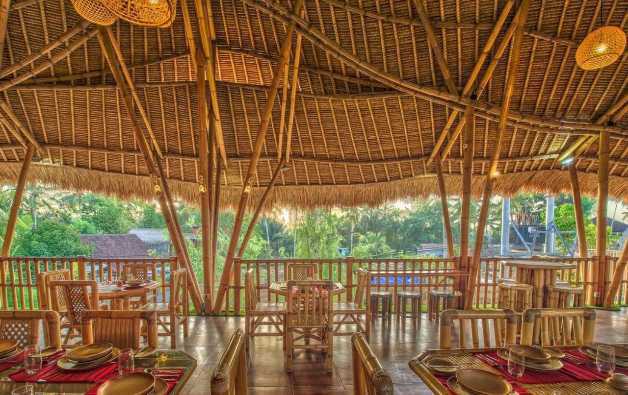 Hotel Karang Lila Bhuana 3*