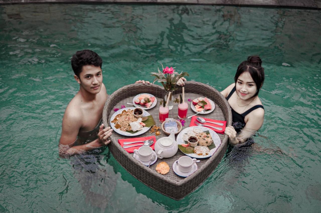 Resort The Sawah & 4*