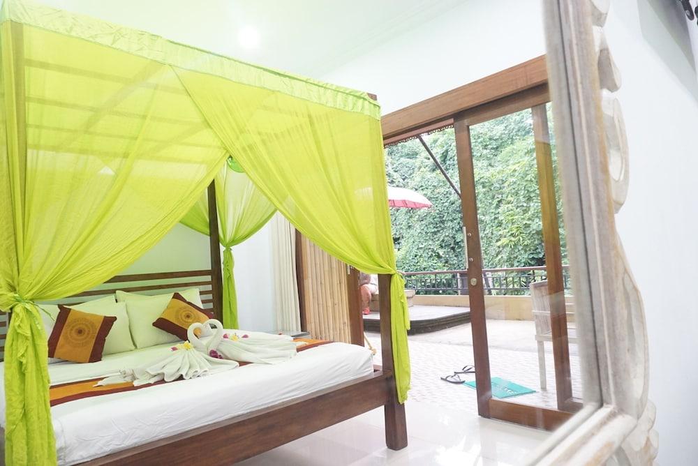 Tukad White House 3*