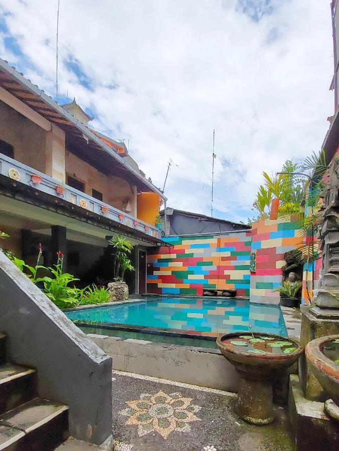 Giovanda House *
