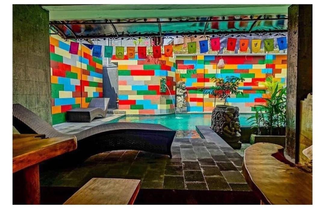 Giovanda House *