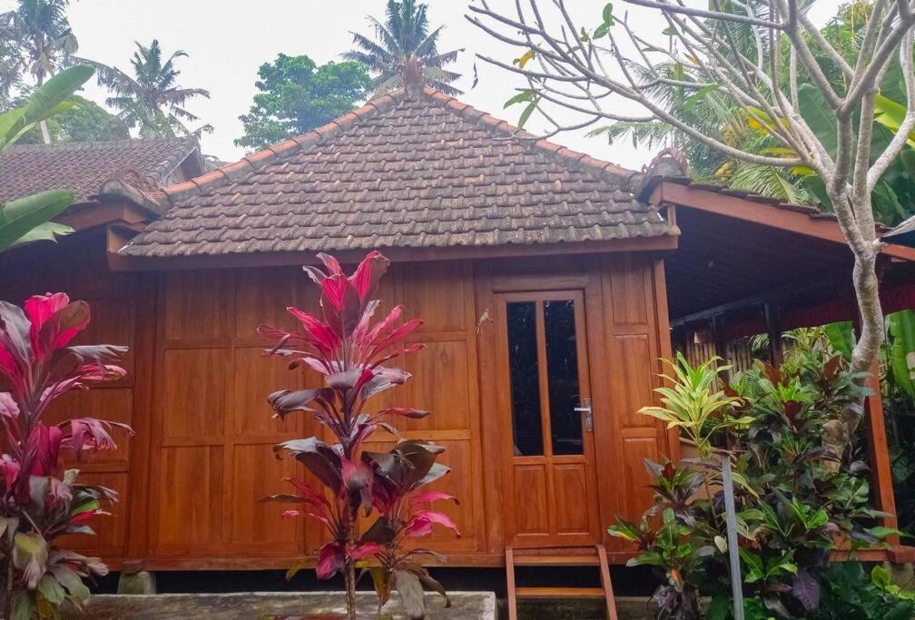 Villa 1 Bed For Rent In Sayan,