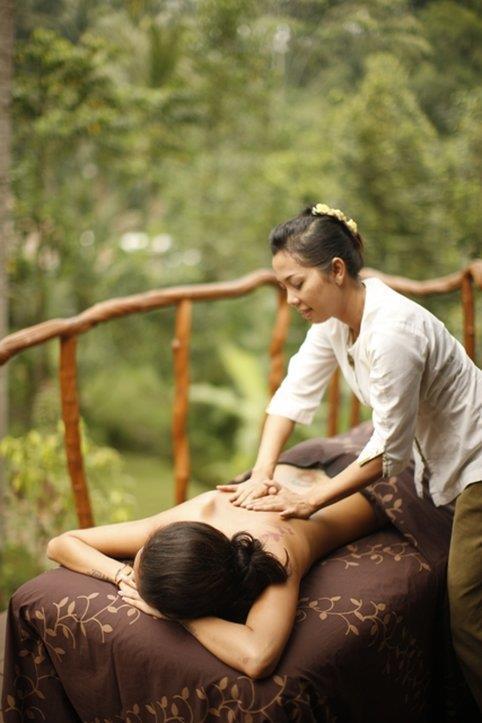 Kayumanis Private &