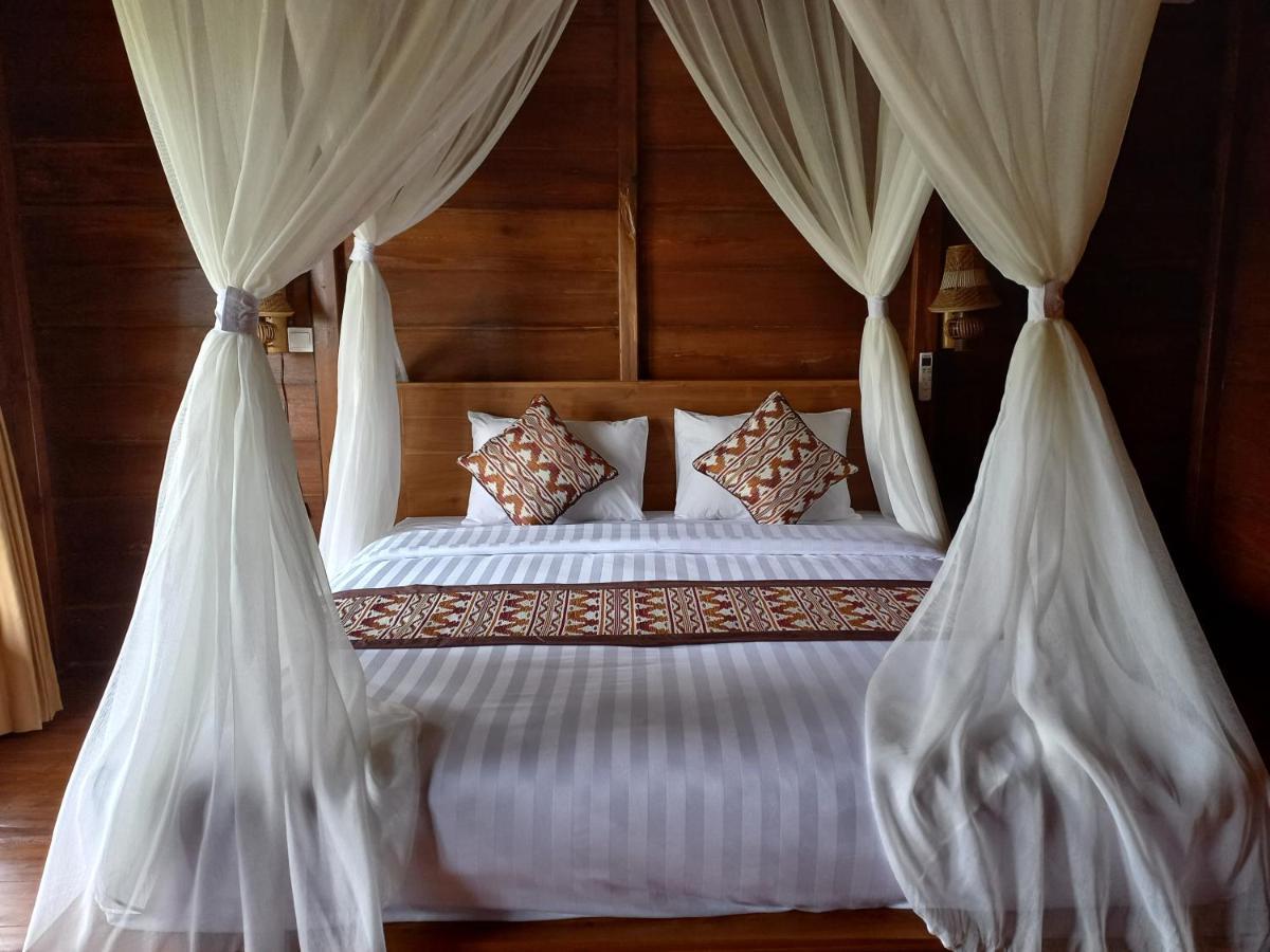Ayu * Ubud (Bali)