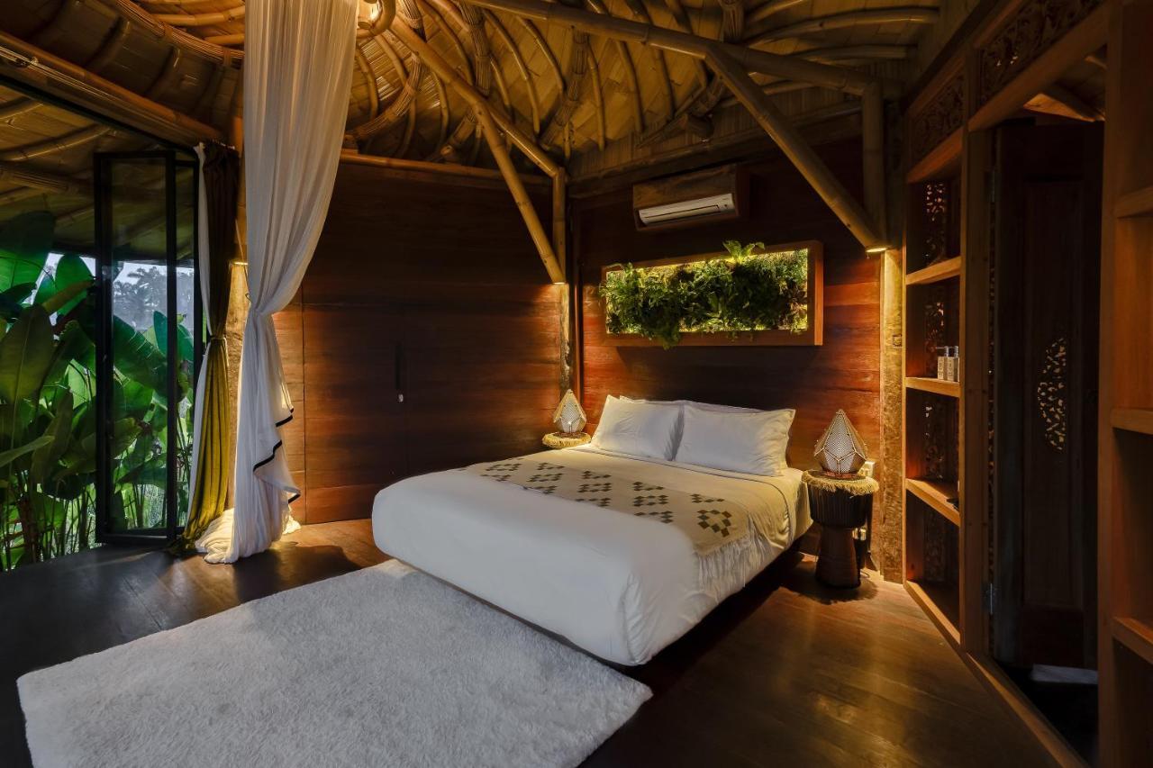 Earthship Eco Villa Ubud (Bali)