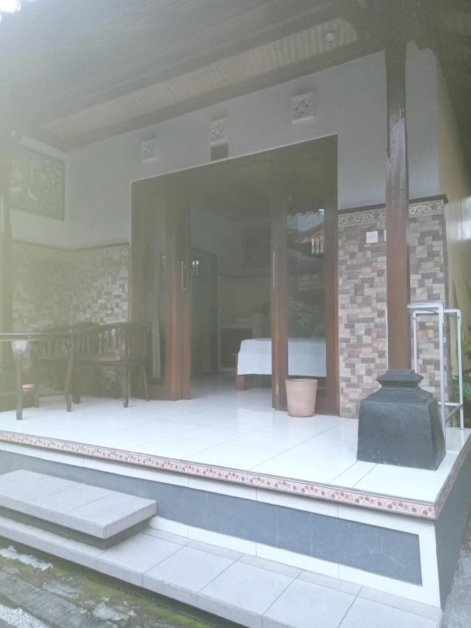 Dewi Antara Gasthof *