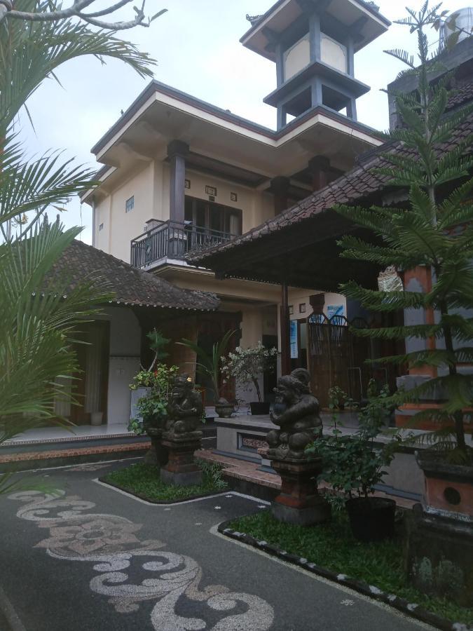 Dewi Antara Gasthof *