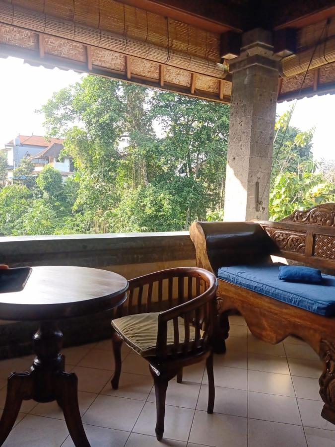 Family Guest house *